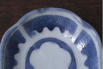 アンティーク雑貨　和製アンティーク　陽刻　梅の図　小皿9枚セット