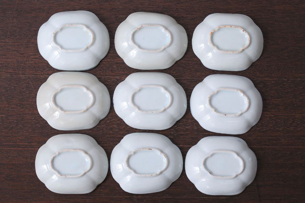 アンティーク雑貨　和製アンティーク　陽刻　梅の図　小皿9枚セット