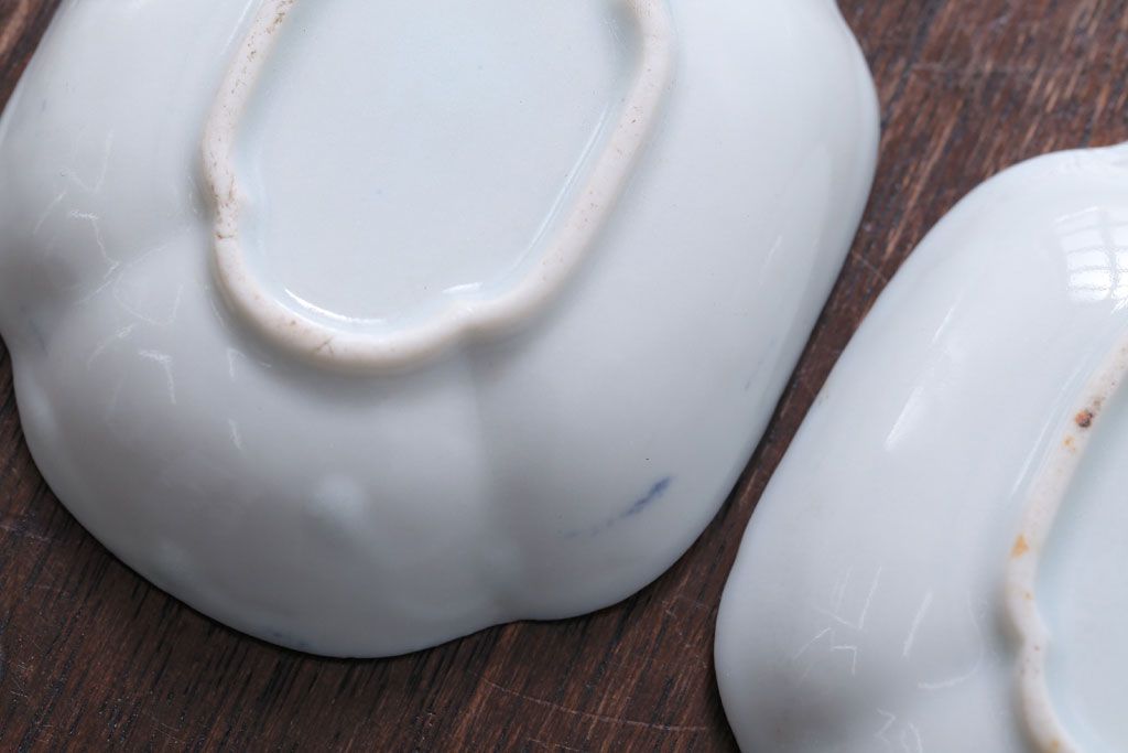 アンティーク雑貨　和製アンティーク　陽刻　梅の図　小皿9枚セット