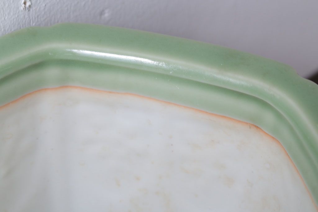 アンティーク雑貨　古民具・骨董　陽刻六角青磁植木鉢