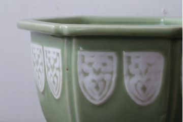 アンティーク雑貨　古民具・骨董　陽刻六角青磁植木鉢