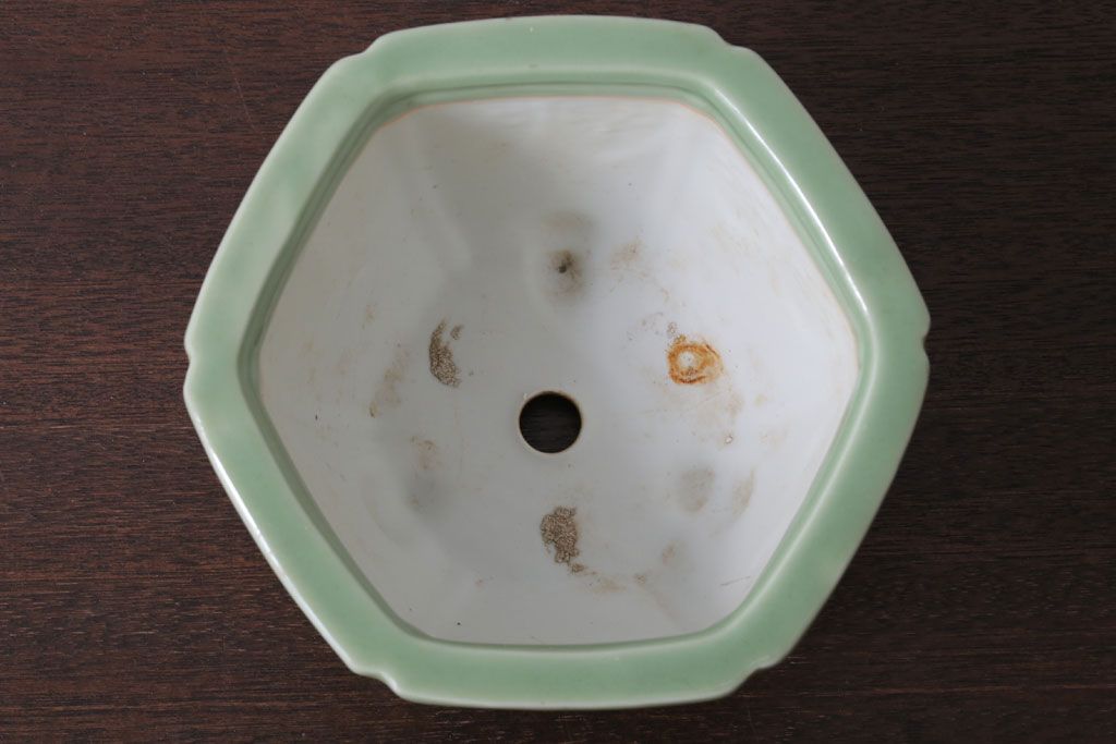 アンティーク雑貨　古民具・骨董　陽刻六角青磁植木鉢