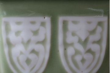 アンティーク雑貨　古民具・骨董　陽刻六角青磁植木鉢