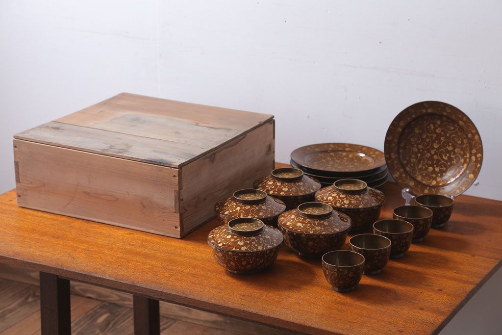 アンティーク雑貨　アンティーク　明治〜大正!沈金蒔絵木製お椀・皿など15点セット
