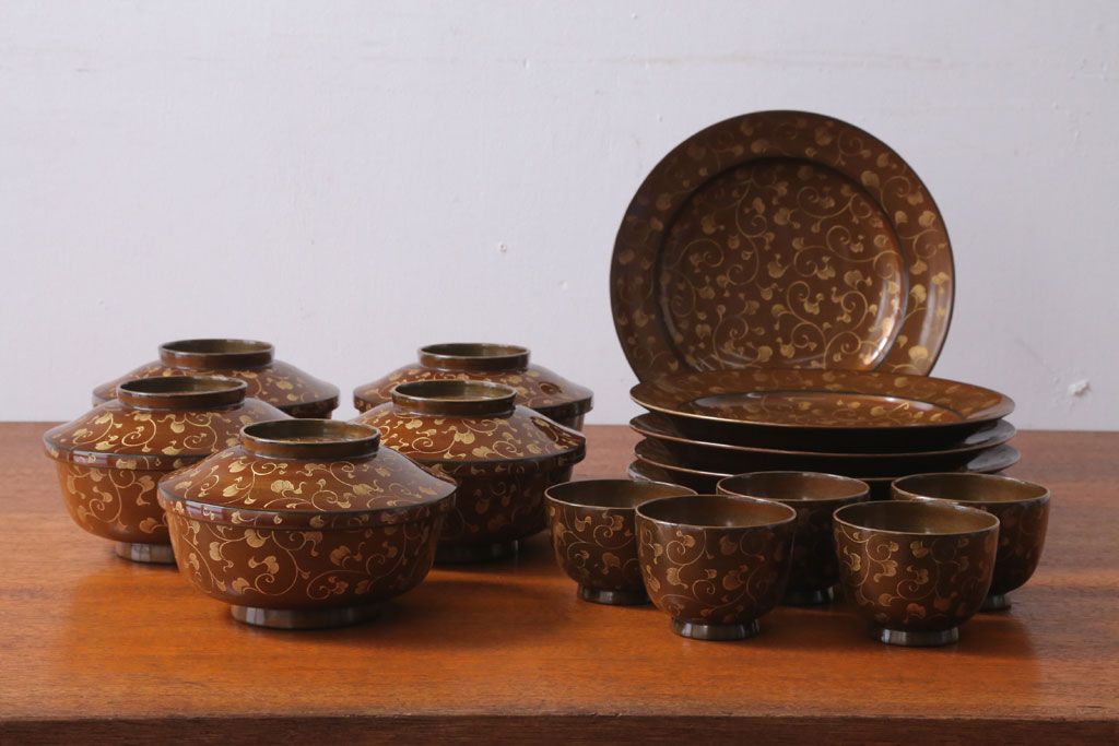 アンティーク雑貨　アンティーク　明治〜大正!沈金蒔絵木製お椀・皿など15点セット