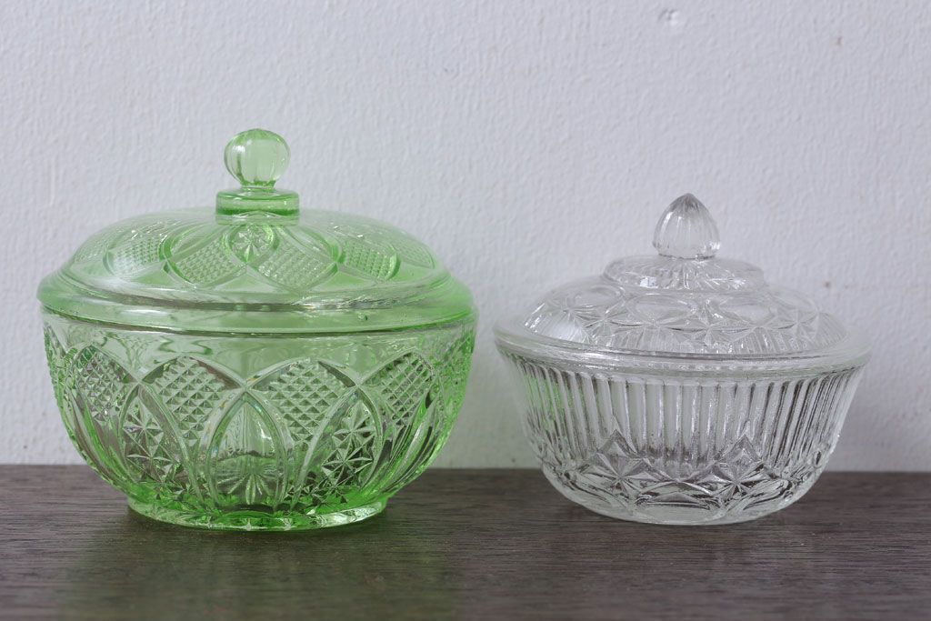 アンティーク雑貨　アンティーク　レトロなガラスのキャンディーポット2点セット