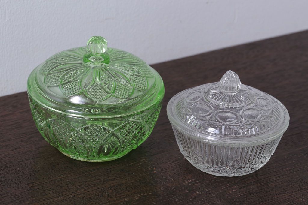 アンティーク雑貨　アンティーク　レトロなガラスのキャンディーポット2点セット