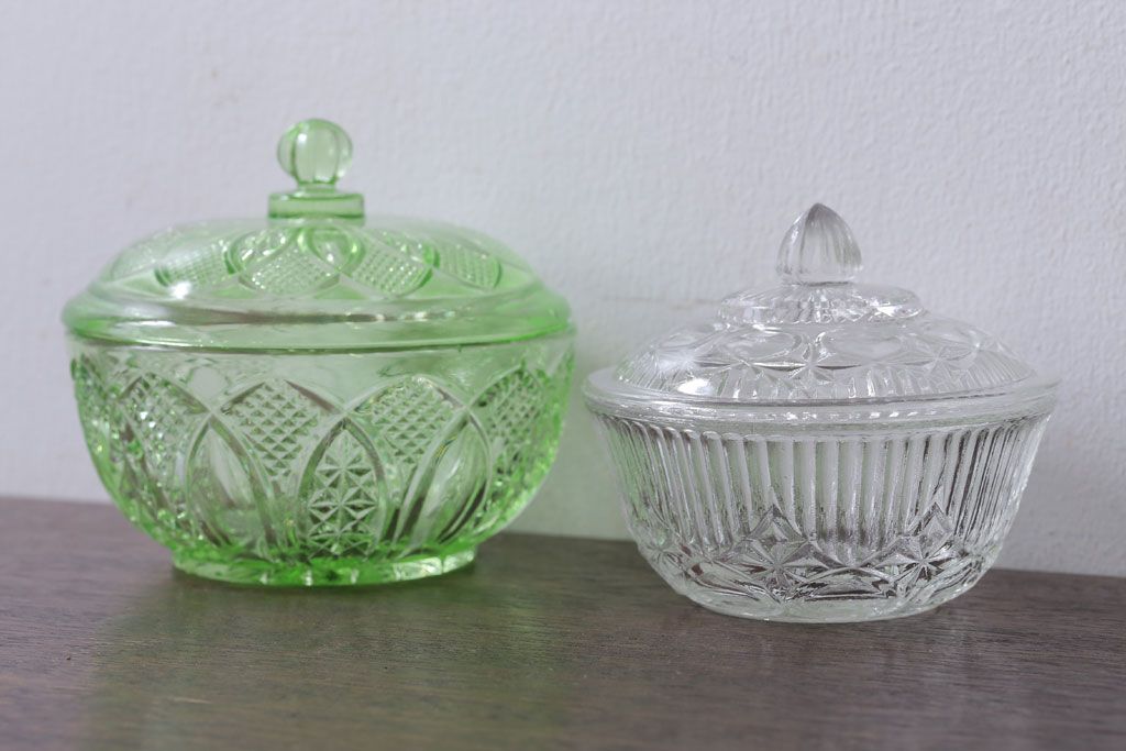 アンティーク雑貨　アンティーク　レトロなガラスのキャンディーポット2点セット