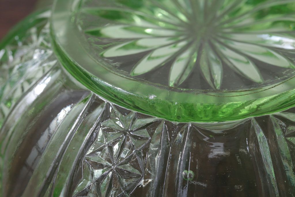 アンティーク雑貨　アンティーク　レトロなガラスのキャンディーポット2点セット