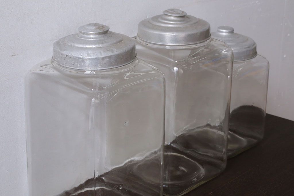アンティーク雑貨　昭和レトロ　古い駄菓子屋のガラス瓶3個セット