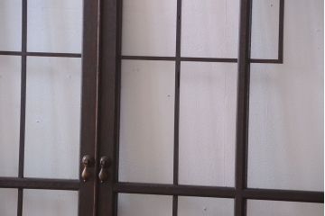 大正ロマン　幾何学デザインがモダンなアンティーク両開きガラス戸(扉・窓)