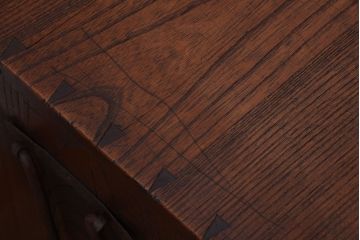 アンティーク家具　古民具・骨董　隠し付き!小振りで上質な三方欅材のアンティーク小箪笥