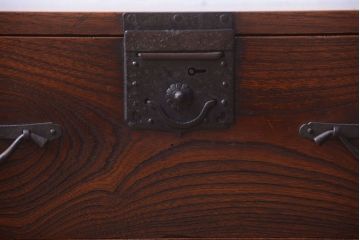 アンティーク家具　古民具・骨董　隠し付き!小振りで上質な三方欅材のアンティーク小箪笥