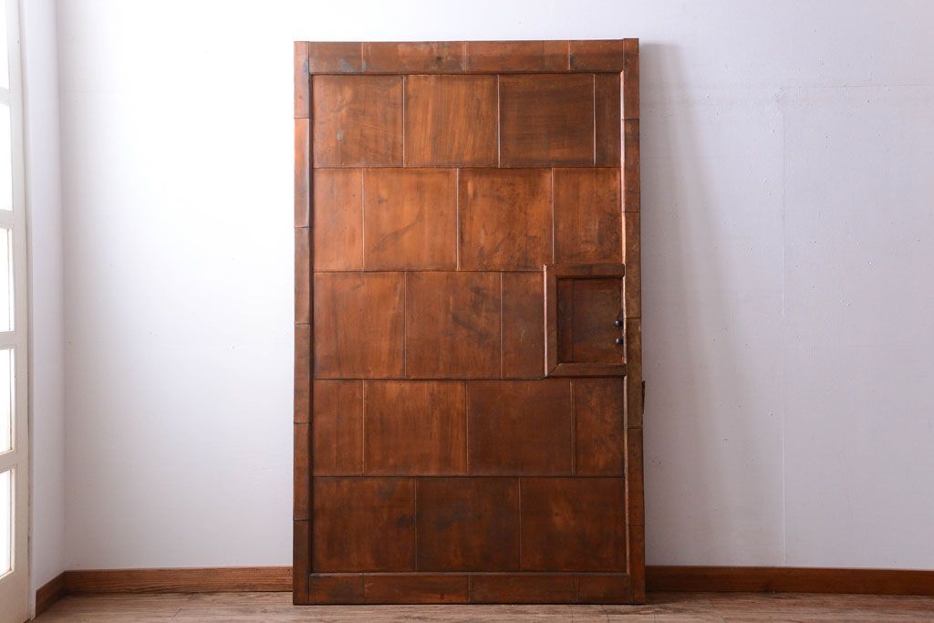 古民具・骨董　前面銅板のアンティーク蔵戸(玄関戸)