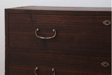 アンティーク家具　和製アンティーク　シンプルな衣装箪笥の鉄脚ローボード(ローチェスト)(1)