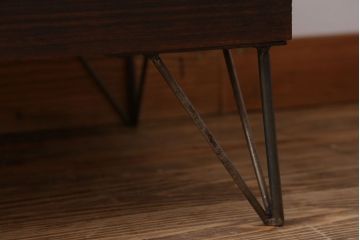 レトロ家具　昭和レトロ　気泡ガラス入り!アンティーク鉄脚ローボード