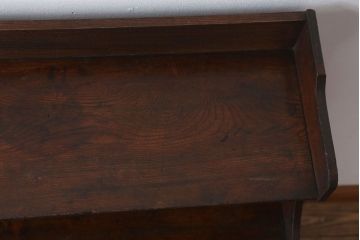 アンティーク家具　アンティーク　飾り棚付き!古い栓材のシンプルな引き戸本箱