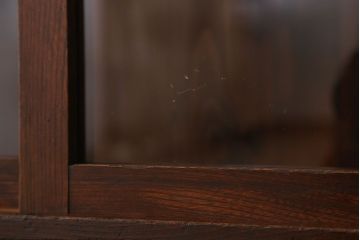 アンティーク家具　アンティーク　飾り棚付き!古い栓材のシンプルな引き戸本箱