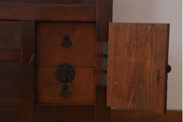 アンティーク家具　古民具・骨董　横桟引き戸のアンティーク美濃帳場箪笥