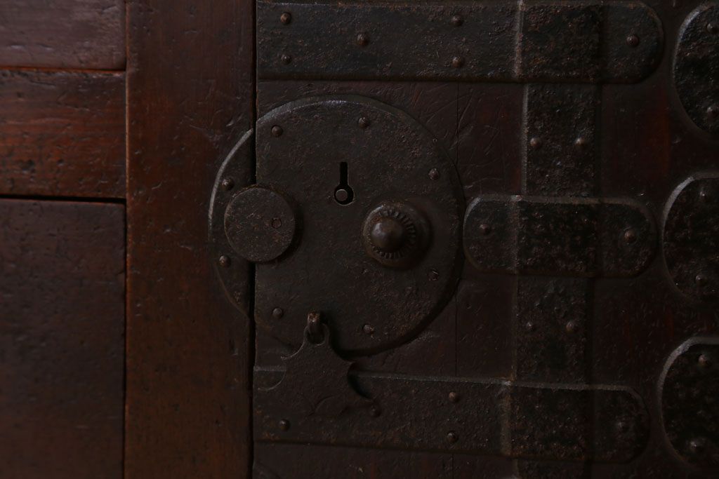 アンティーク家具　古民具・骨董　横桟引き戸のアンティーク美濃帳場箪笥