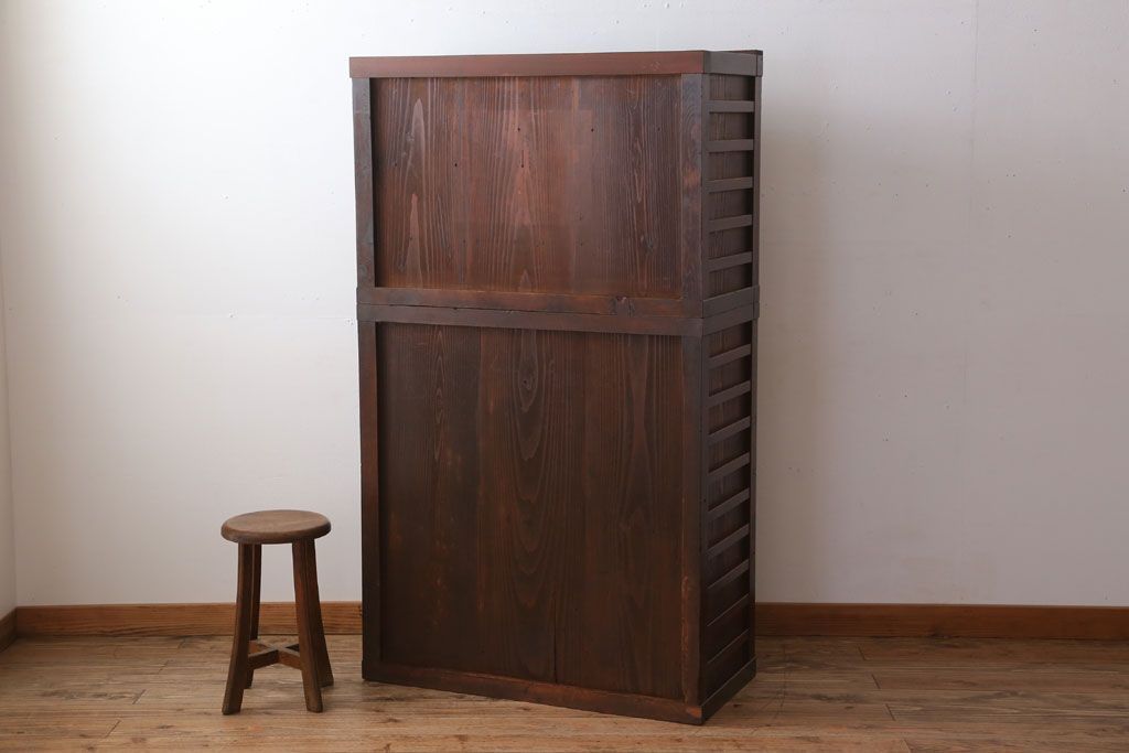アンティーク家具　古民具・骨董　横桟引き戸のアンティーク美濃帳場箪笥