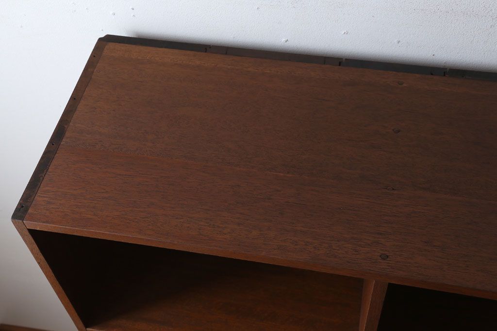 アンティーク家具　和製アンティーク　特大サイズ!古い木の重厚な縦型マス目棚