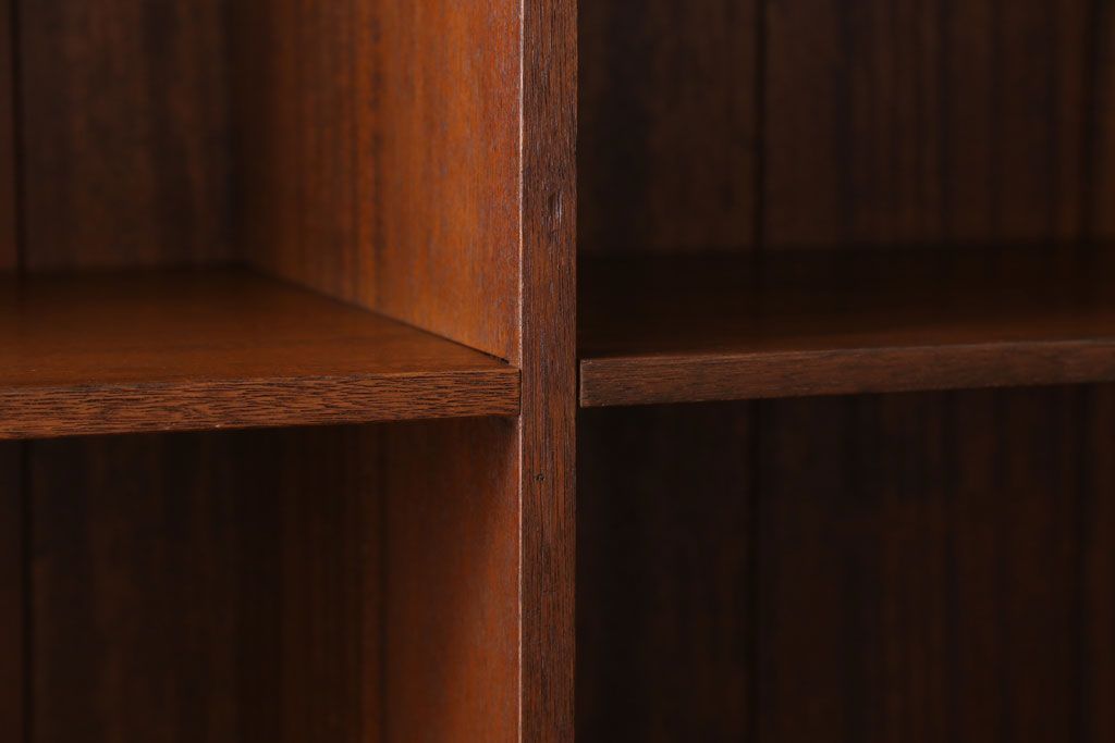 アンティーク家具　和製アンティーク　特大サイズ!古い木の重厚な縦型マス目棚