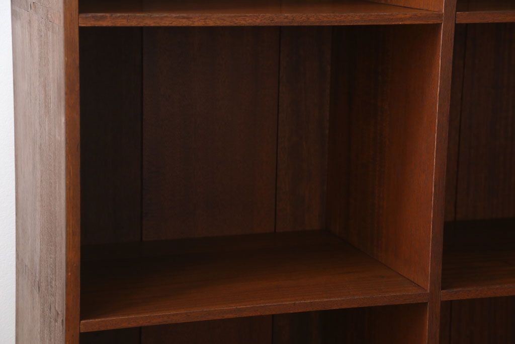 アンティーク家具　和製アンティーク　特大サイズ!古い木の重厚な縦型マス目棚