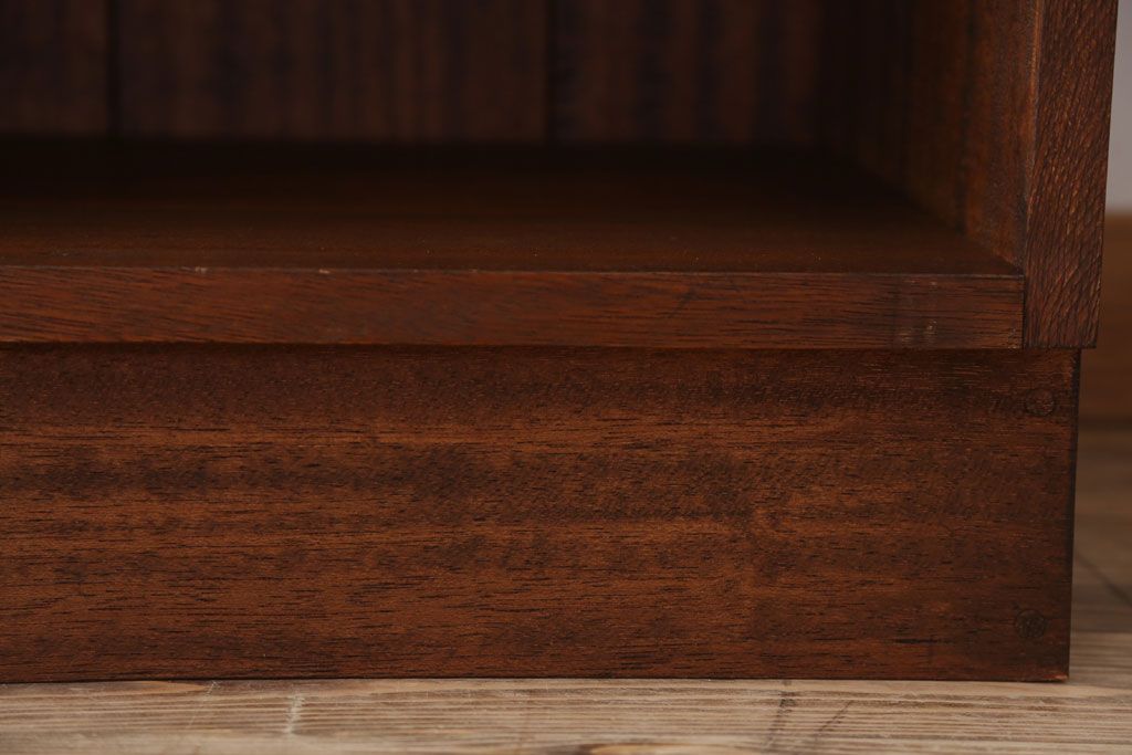 アンティーク家具　和製アンティーク　特大サイズ!古い木の重厚な縦型マス目棚