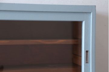 アンティーク家具　アンティーク　モールガラス入り!大きなペイント収納棚(戸棚・食器棚)