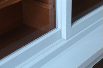 アンティーク家具　アンティーク　モールガラス入り!大きなペイント収納棚(戸棚・食器棚)