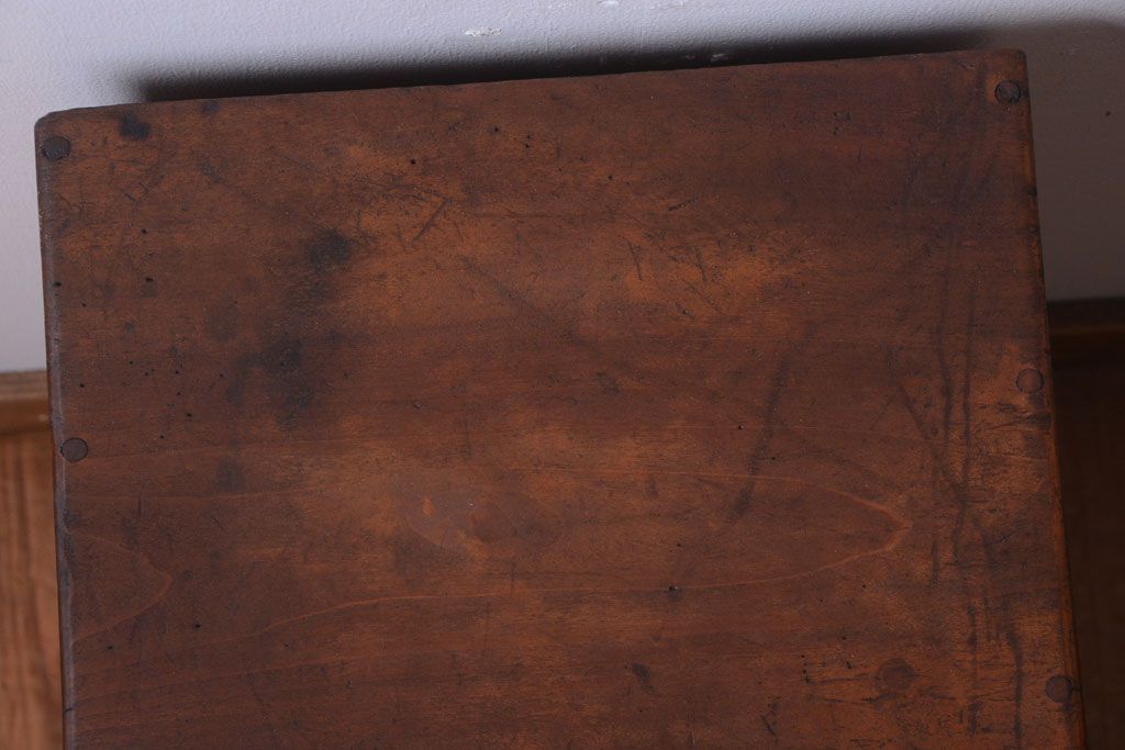 レトロ家具　昭和レトロ　ネームプレート付き!古い木のアンティーク小引き出し