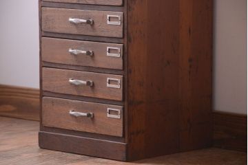 レトロ家具　昭和レトロ　ネームプレート付き!古い木のアンティーク小引き出し