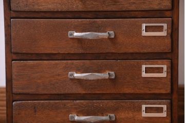 レトロ家具　昭和レトロ　ネームプレート付き!古い木のアンティーク小引き出し