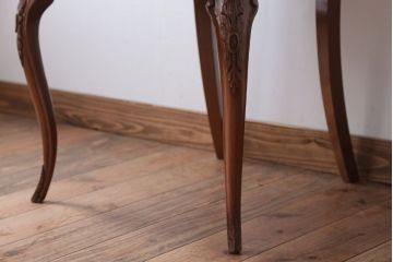 中古　イタリア製　高級感あふれるシックなダイニングチェア(1)
