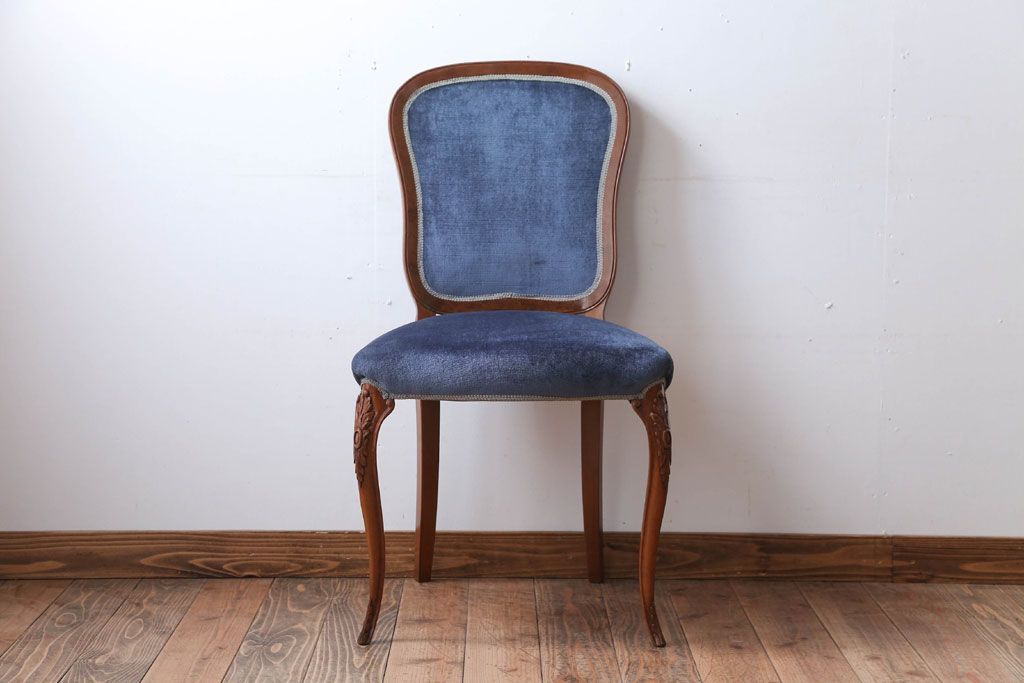 中古　イタリア製　高級感あふれるシックなダイニングチェア(1)