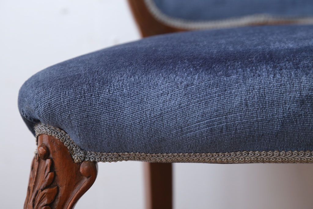 中古　イタリア製　高級感あふれるシックなダイニングチェア(1)