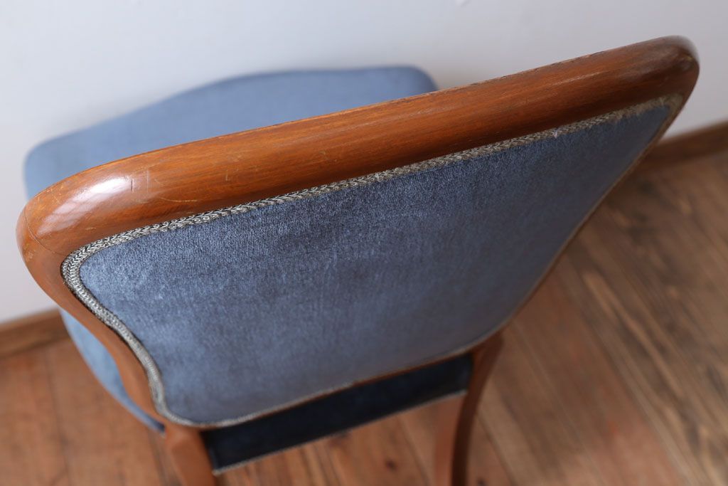 中古　イタリア製　高級感あふれるシックなダイニングチェア(1)