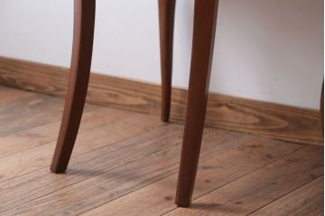 中古　イタリア製　高級感あふれるシックなダイニングチェア(1)