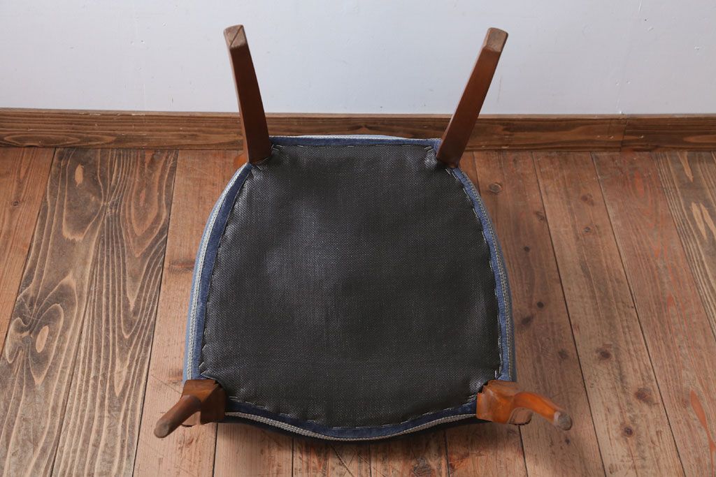 中古　イタリア製　高級感あふれるシックなダイニングチェア(1)