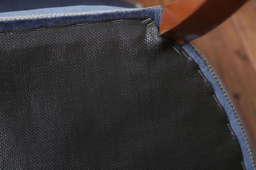 中古　イタリア製　高級感あふれるシックなダイニングチェア(1)