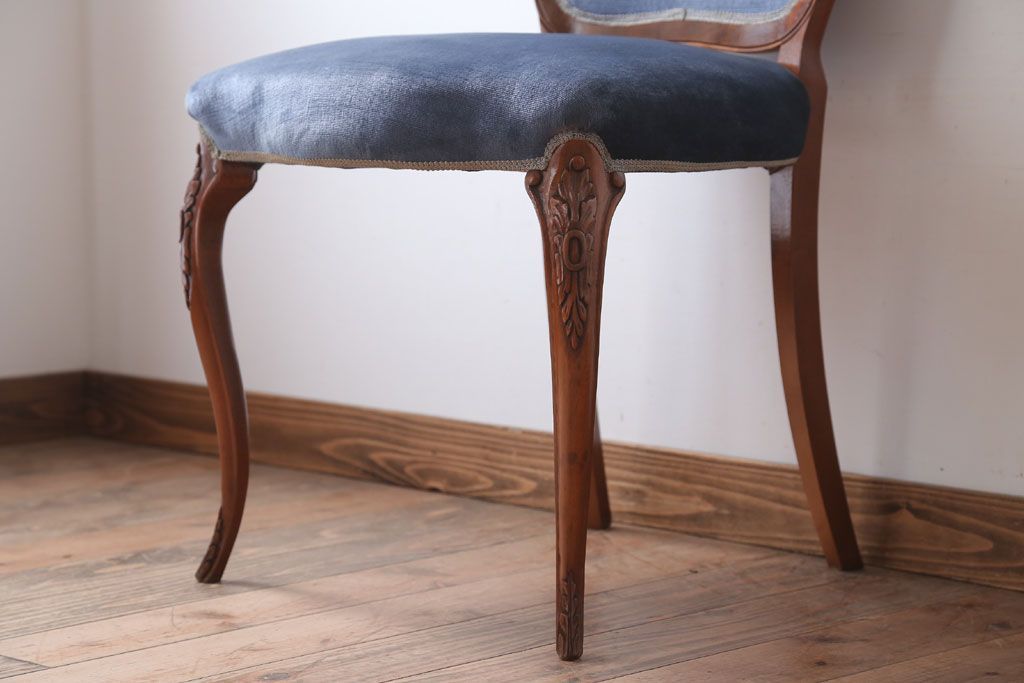 中古　イタリア製　高級感あふれるシックなダイニングチェア(2)