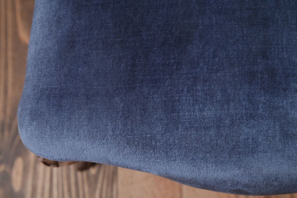 中古　イタリア製　高級感あふれるシックなダイニングチェア(2)