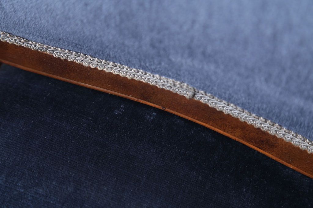 中古　イタリア製　高級感あふれるシックなダイニングチェア(2)