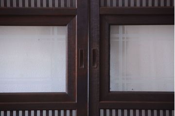 古民具・骨董　裏ガラス入り!デザインガラス帯格子戸4枚セット