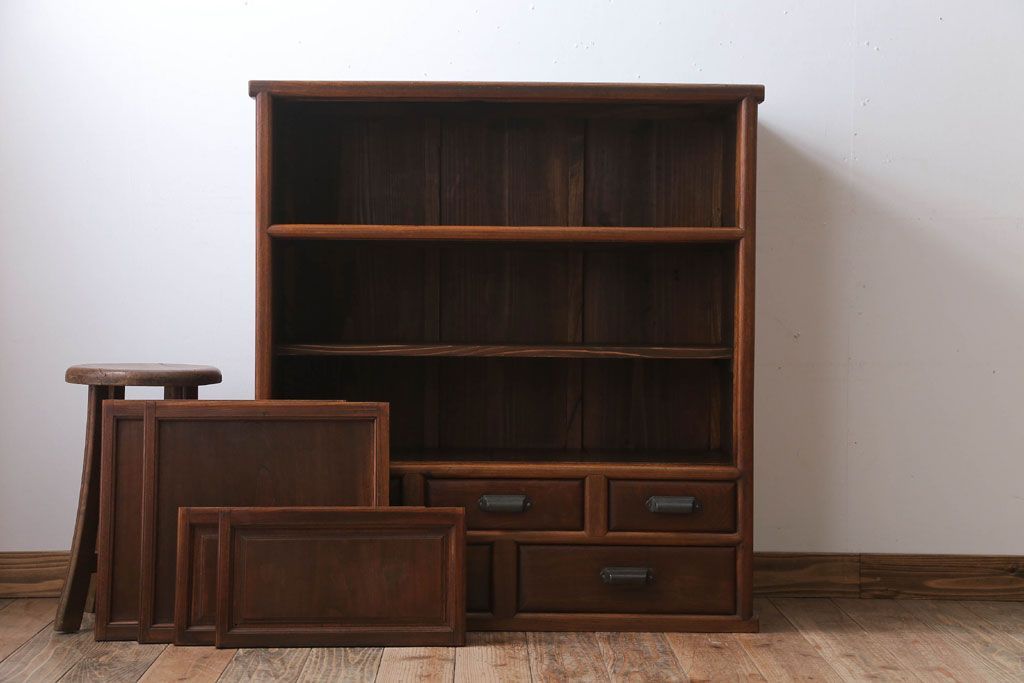 アンティーク家具　和製アンティーク　高級品!前面欅材の上品な収納棚