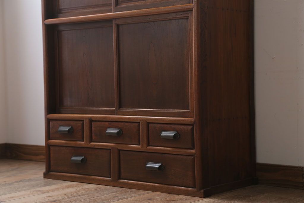 アンティーク家具　和製アンティーク　高級品!前面欅材の上品な収納棚