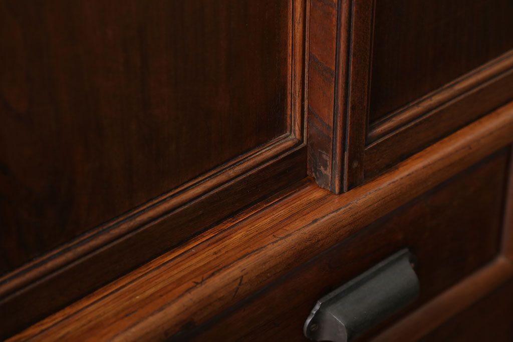 アンティーク家具　和製アンティーク　高級品!前面欅材の上品な収納棚