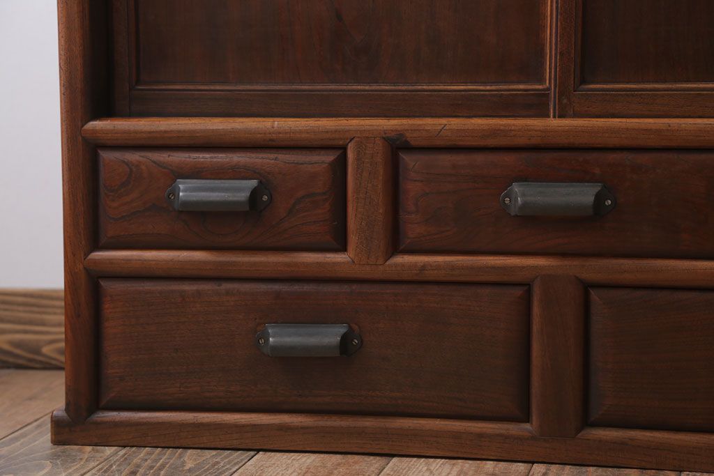アンティーク家具　和製アンティーク　高級品!前面欅材の上品な収納棚