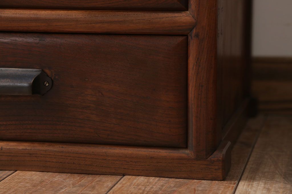アンティーク家具　和製アンティーク　高級品!前面欅材の上品な収納棚